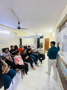 why choose global digizone for social media marketing course in indore
